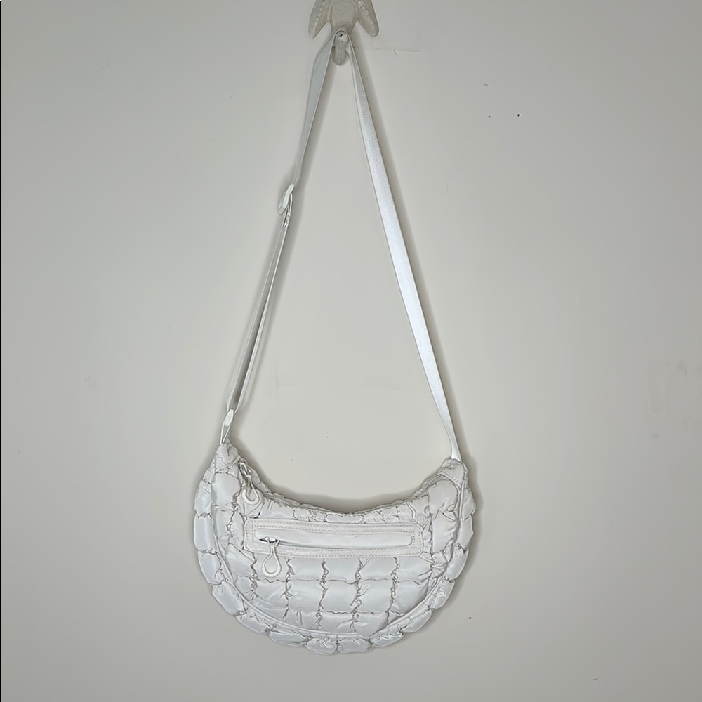 Elegant White Shoulder Bag